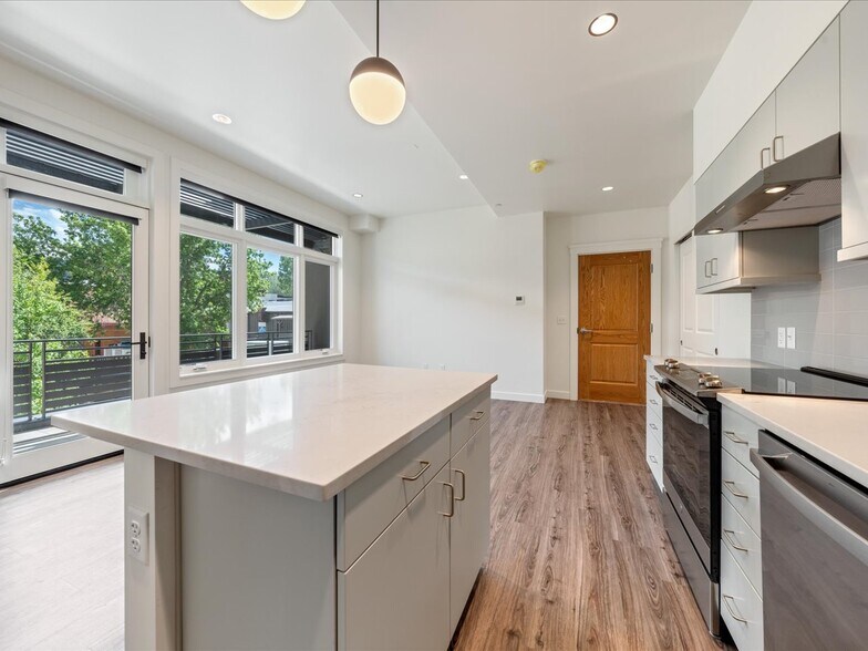 More Photos Of 185 N Lena St, Ridgway General Retail For Sale