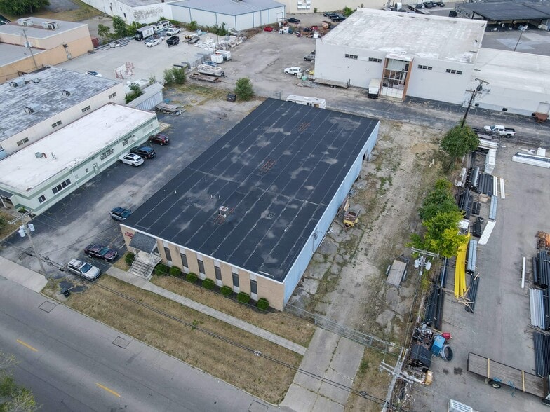 More Photos Of 1240 Stanley Ave, Dayton Warehouse For Sale