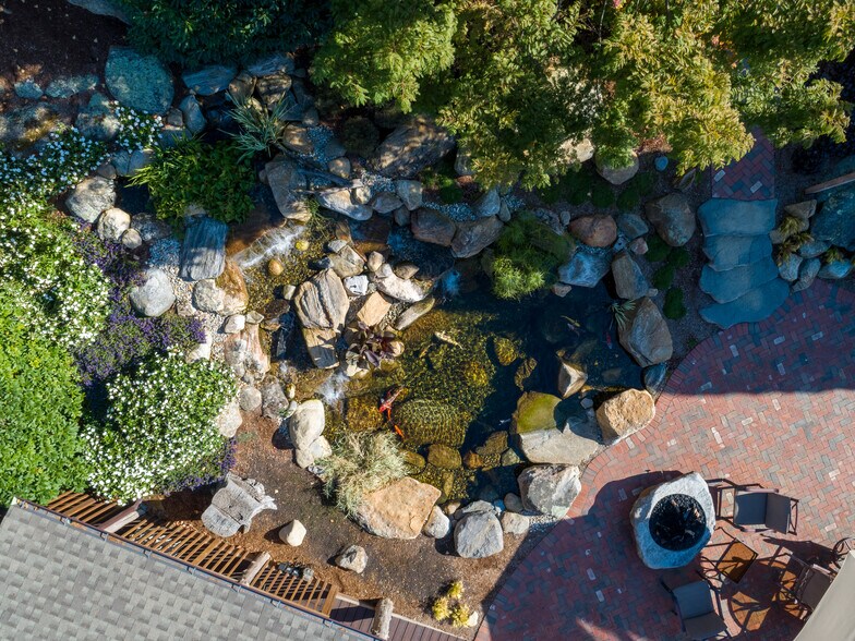 More Photos Of , Tolland General Retail For Sale