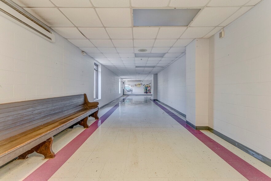 More Photos Of 13 Rome Rd SW, Cave Spring Office For Sale