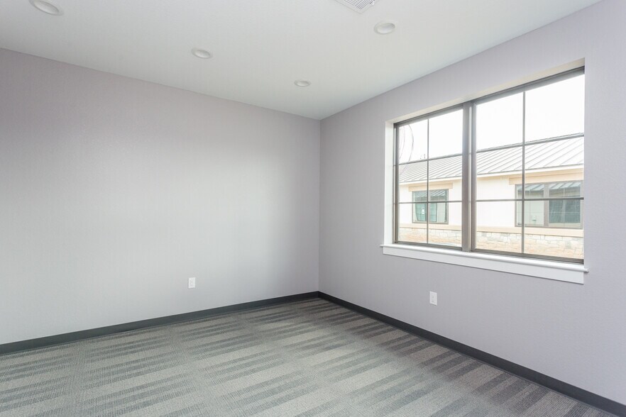 More Photos Of 800 Bonaventure Way, Sugar Land Unknown For Lease