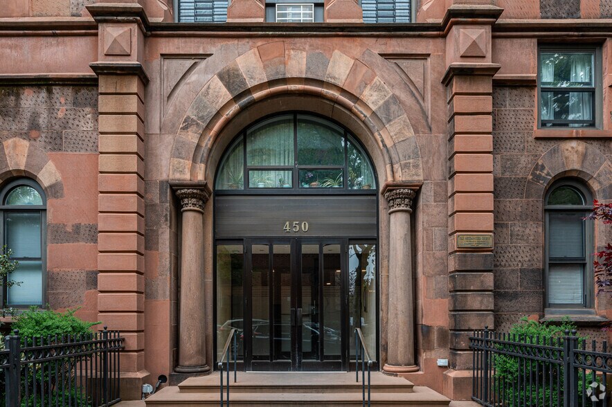 More Photos Of 450 Clinton St, Brooklyn Apartments For Sale