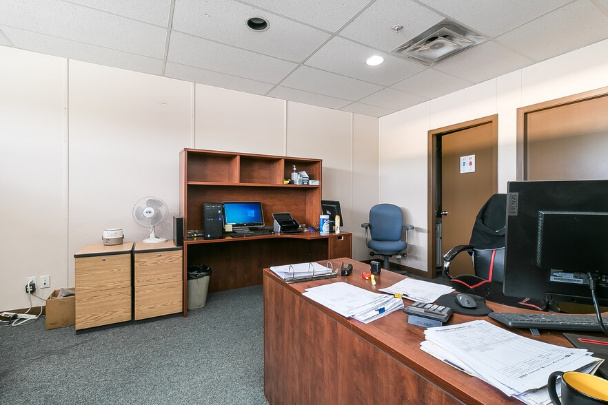 More Photos Of 17957 55th Ave, Surrey Warehouse For Sale