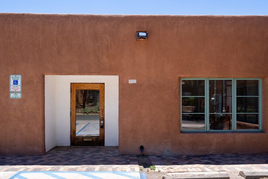 More Photos Of 310 Johnson St, Santa Fe Specialty For Sale