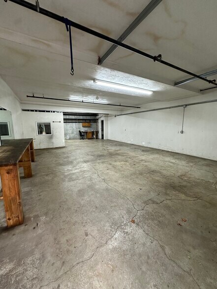More Photos Of 1035 Bedford St, Abington Storefront Retail Office For Lease