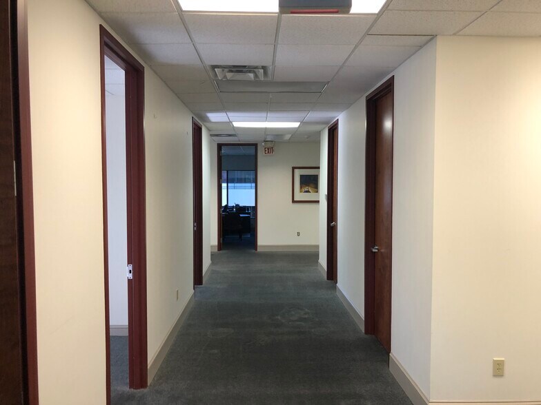 More Photos Of 2707 Buford Hwy, Atlanta Office For Sale