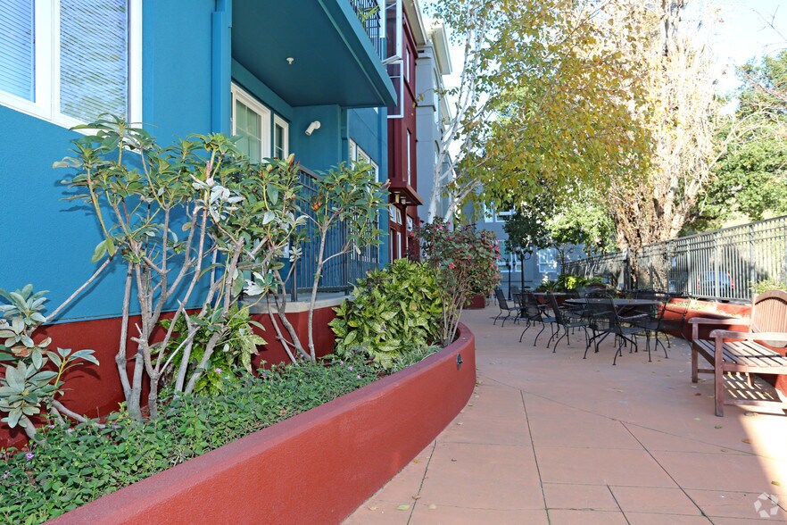 More Photos Of 1797-1801 Shattuck Ave, Berkeley Apartments For Lease