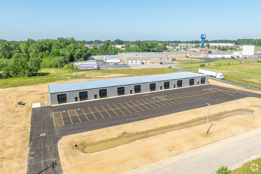 More Photos Of 1701-1713 Seddon Ct, Ashland Light Manufacturing For Lease