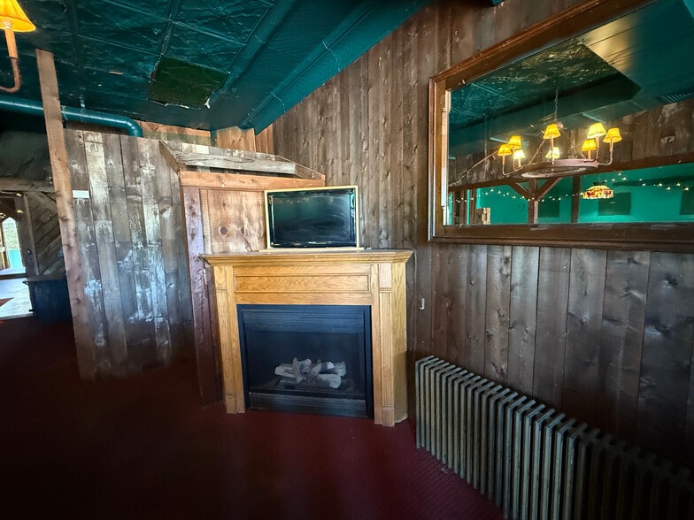 More Photos Of 57 Gleneida Ave, Carmel Restaurant For Sale