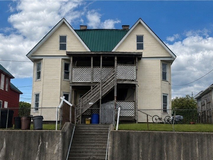 Primary Photo Of 99 Robinson St, Binghamton Multifamily For Sale