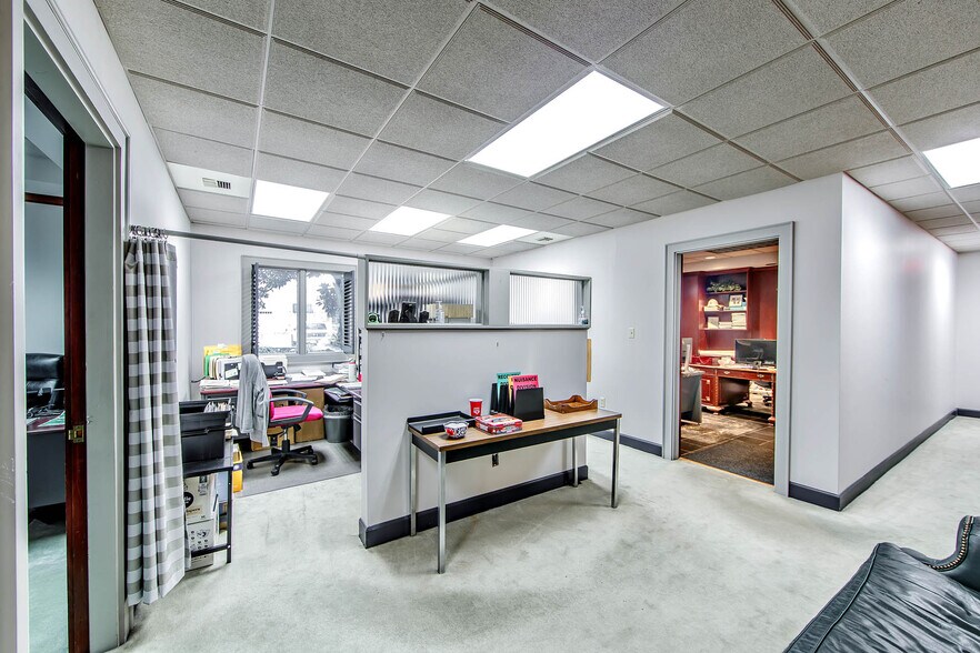 More Photos Of 7836 Park Ave, Houma Office For Lease