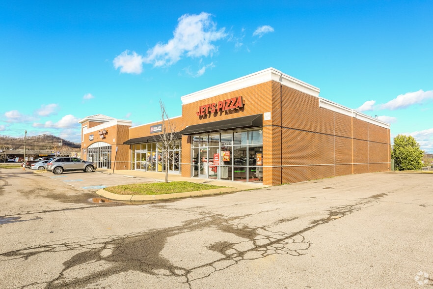 More Photos Of 102 Lumber Dr, Franklin General Retail For Lease