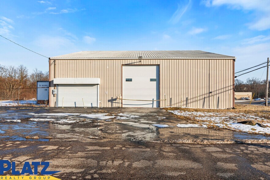 More Photos Of 2000 Mccartney Rd, Campbell Warehouse For Sale