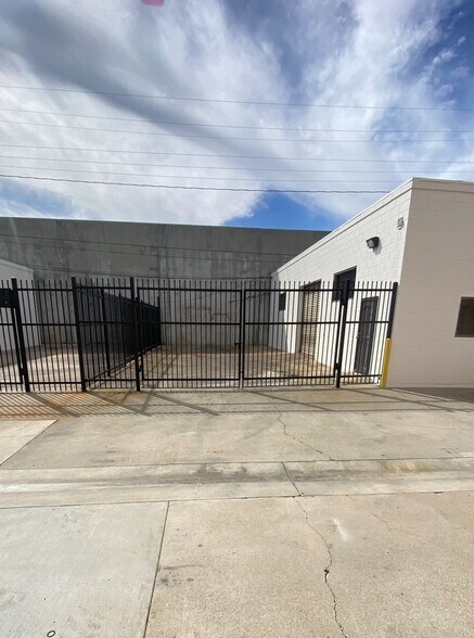 More Photos Of 4417-4419 Rowland Ave, El Monte Warehouse For Lease
