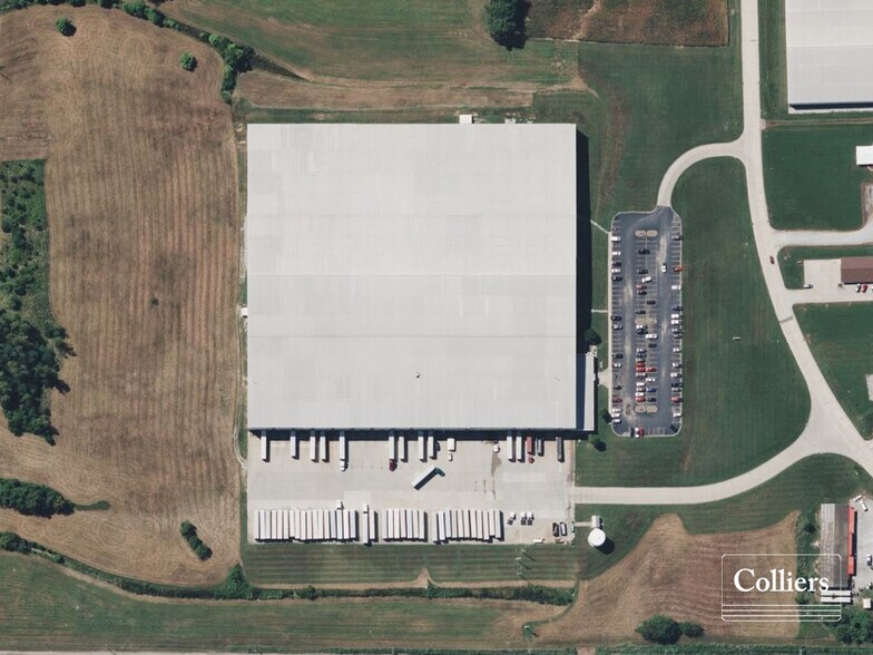 More Photos Of 329 Industrial Dr, Albion Industrial For Lease