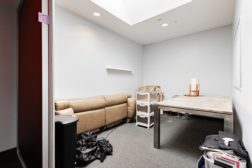 More Photos Of 714 S 4th St, Las Vegas Medical For Sale