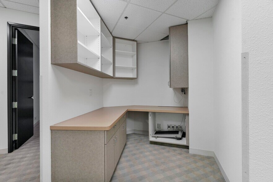 More Photos Of 1670 Riviera Ave, Walnut Creek Office Residential For Lease