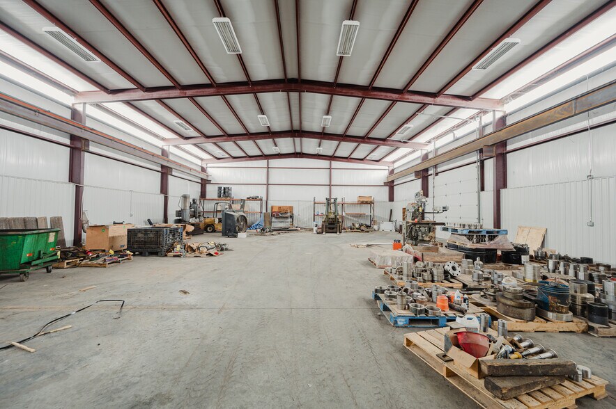 More Photos Of 12915 W County Road 122, Odessa Warehouse For Sale