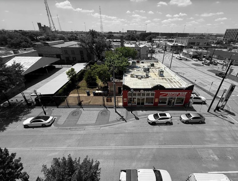 More Photos Of 3100 Main St, Dallas Showroom For Sale