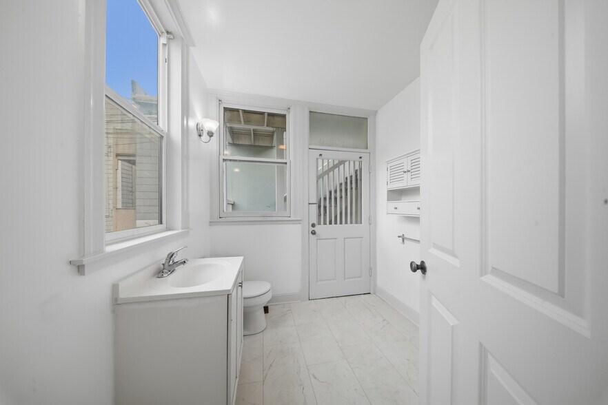 More Photos Of 561 Minna St, San Francisco Multifamily For Sale