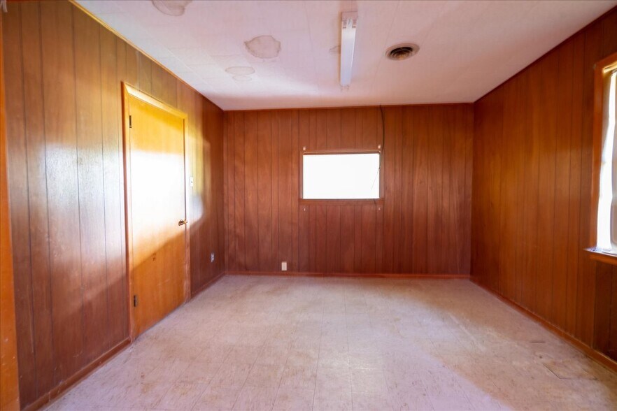 More Photos Of 2307 Irving St, West Orange Office For Sale