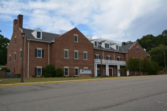Primary Photo Of 900 W 3rd St, Farmville Medical For Lease