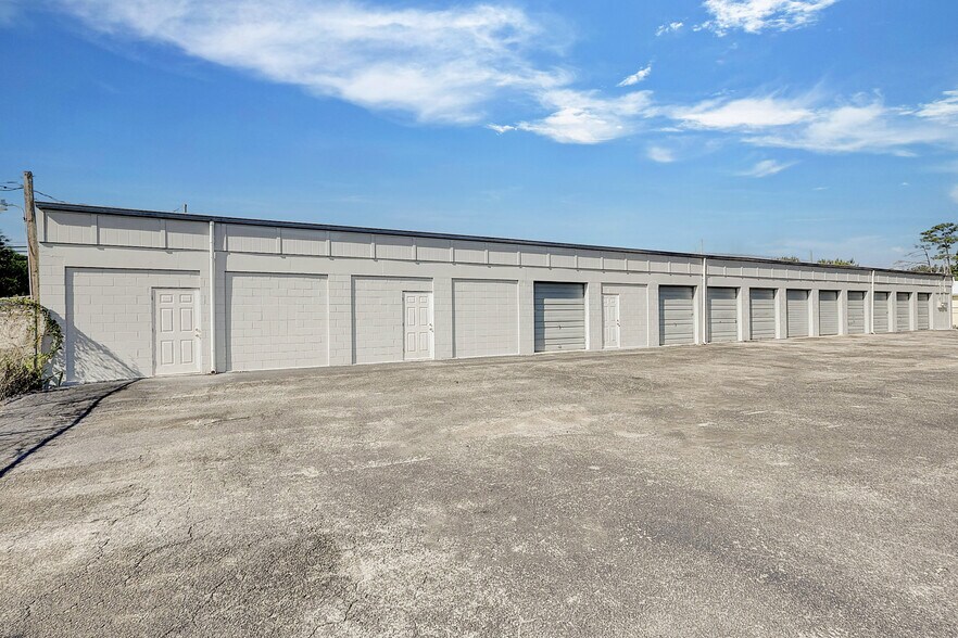 More Photos Of 1166 Angle Rd, Fort Pierce Self Storage For Sale