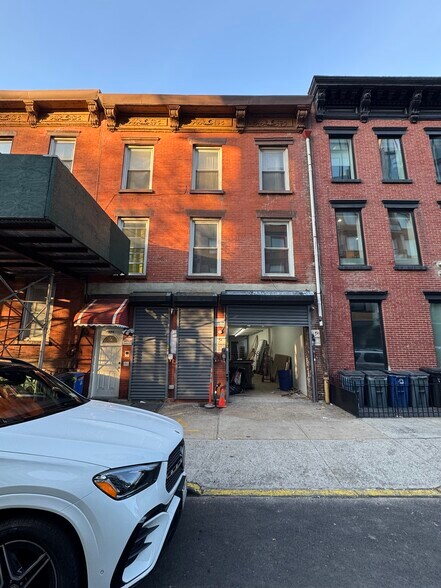 Primary Photo Of 329 S 1st St, Brooklyn Apartments For Lease