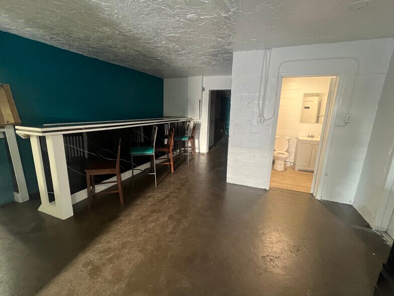 More Photos Of 840 16th St S, Saint Petersburg Office For Lease