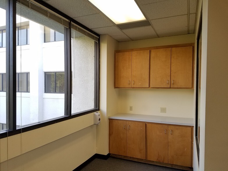 More Photos Of 1509 W Cameron Ave, West Covina Office For Lease