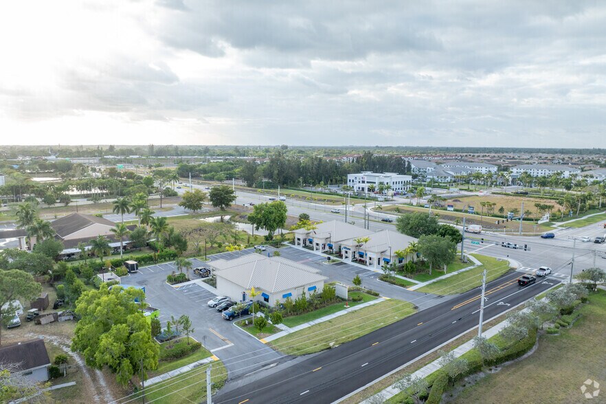 More Photos Of 8475 Lake Worth Rd, Lake Worth Medical For Sale
