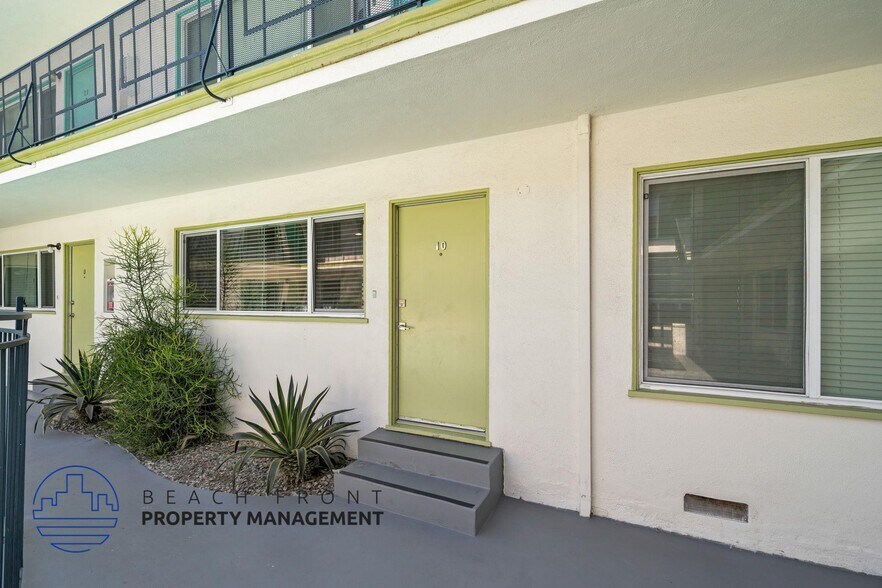 More Photos Of 400 S Mariposa Ave, Los Angeles Apartments For Sale