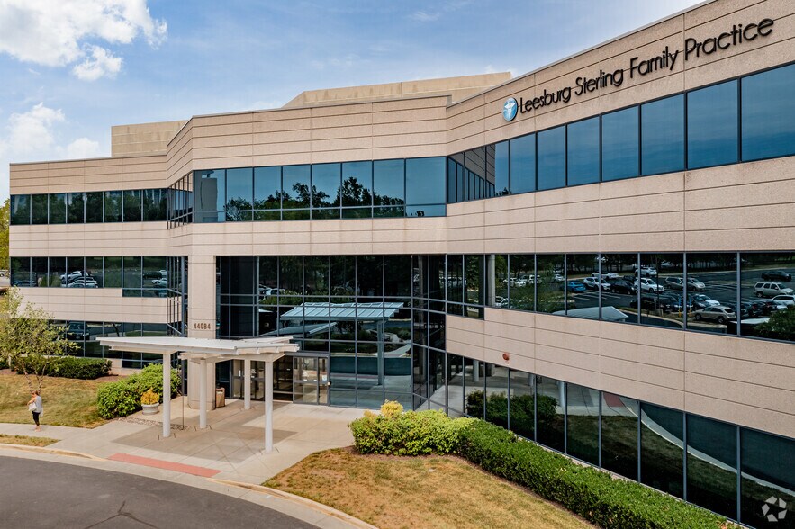 More Photos Of 44084 Riverside Pky, Lansdowne Office For Sale