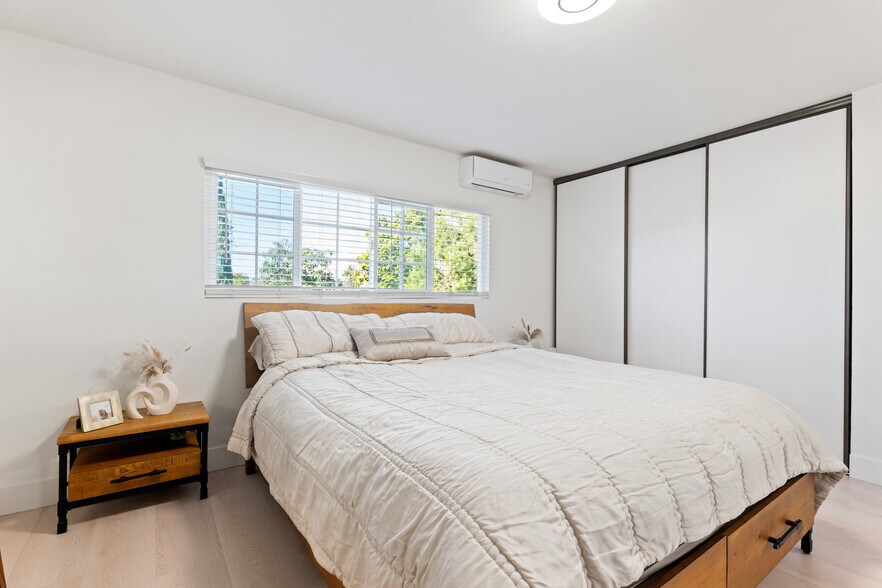 More Photos Of 4427 Camero Ave, Los Angeles Apartments For Sale