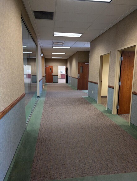 More Photos Of 1810 Successful Dr, Fairborn Loft Creative Space For Lease