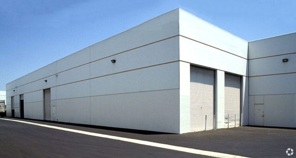 More Photos Of 14905 Paramount Blvd, Paramount Warehouse For Sale