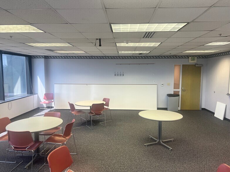 More Photos Of 2484 Washington Blvd, Ogden Office For Lease