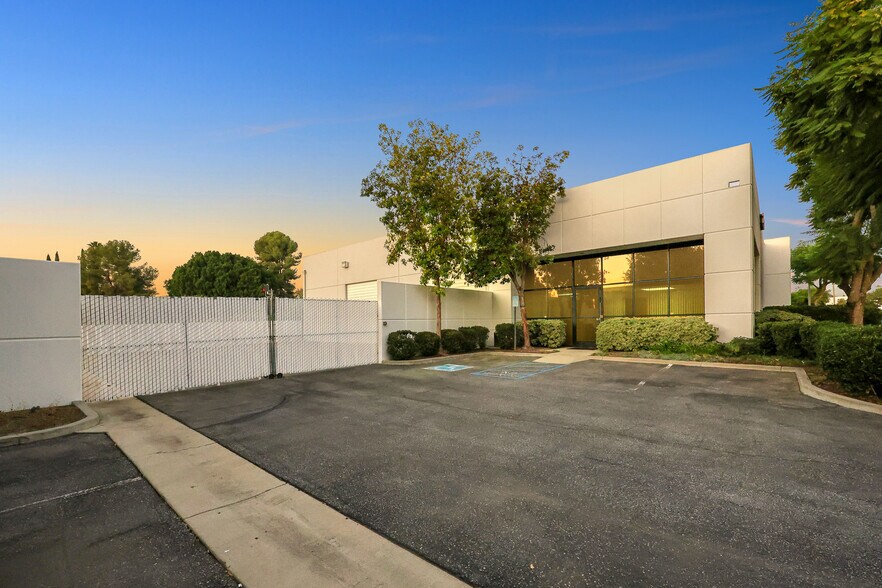 More Photos Of 21117 Commerce Pointe Dr, City Of Industry Warehouse For Lease