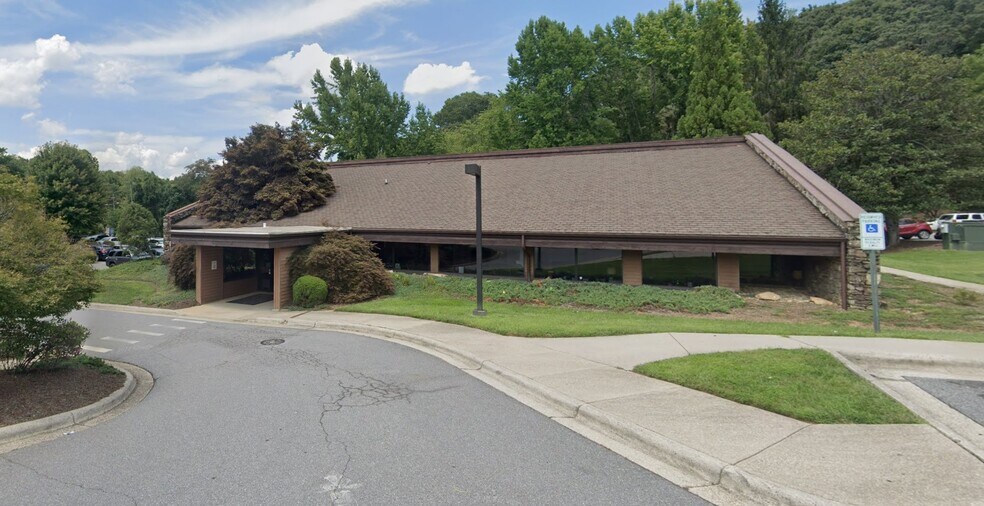 More Photos Of 14 Mcdowell St, Asheville Medical For Sale