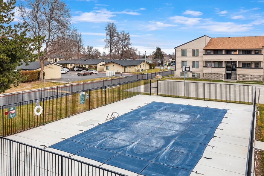 More Photos Of 465 N Arthur St, Kennewick Apartments For Sale