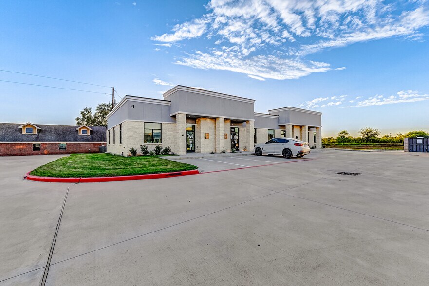 More Photos Of 26717 Westheimer Pky, Katy Medical For Sale