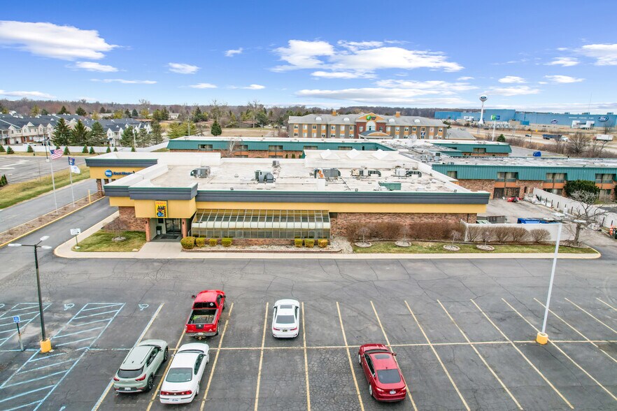 More Photos Of 21700 West Rd, Woodhaven Hotel For Sale