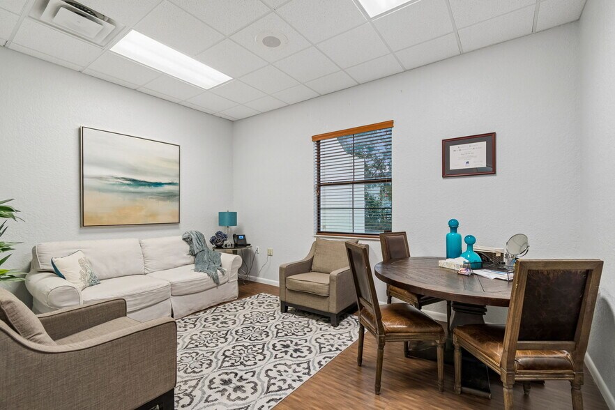More Photos Of 6730 W Linebaugh Ave, Tampa Office For Sale