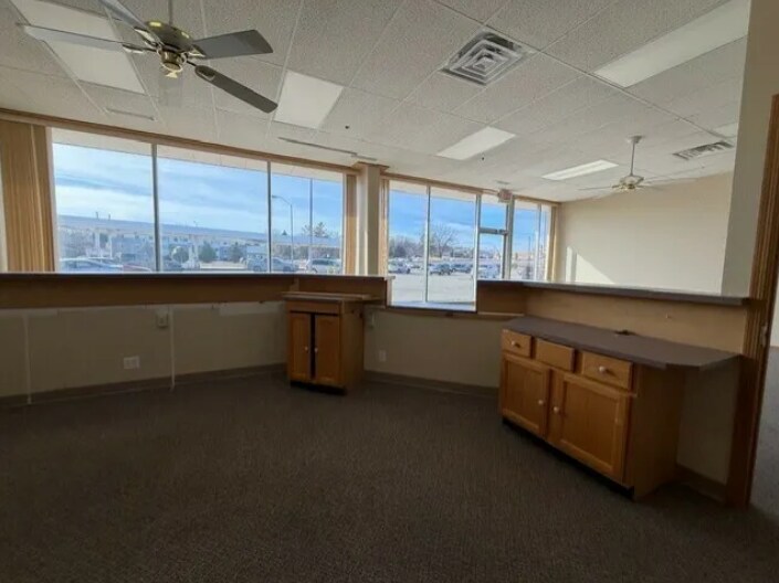 More Photos Of 2025 S Broadway St, New Ulm Freestanding For Lease