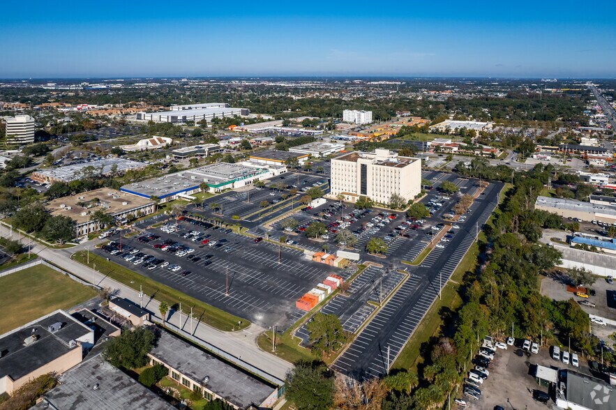 More Photos Of 6021 S Rio Grande Ave, Orlando Unknown For Lease