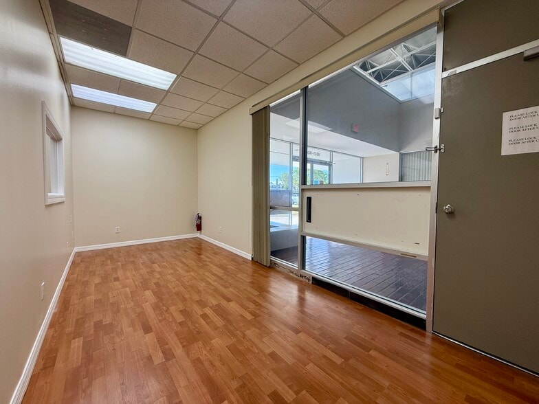 More Photos Of 14003-14019 N Dale Mabry Hwy, Tampa Medical For Lease