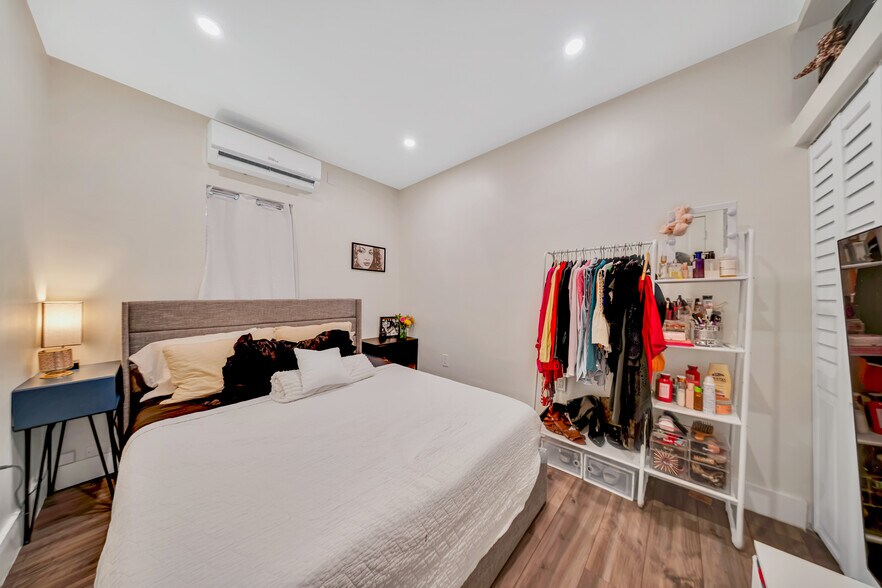 More Photos Of 7411 Carlyle Ave, Miami Beach Apartments For Sale
