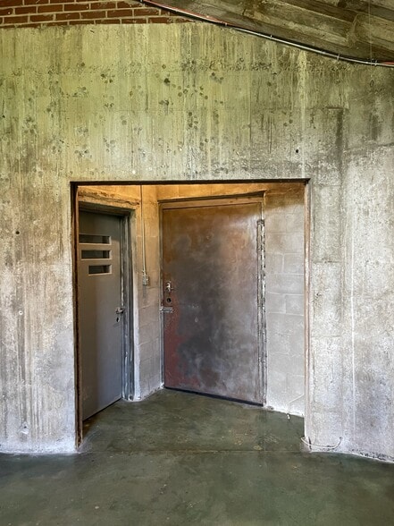 More Photos Of 555 Whitehall St SW, Atlanta Distribution For Lease