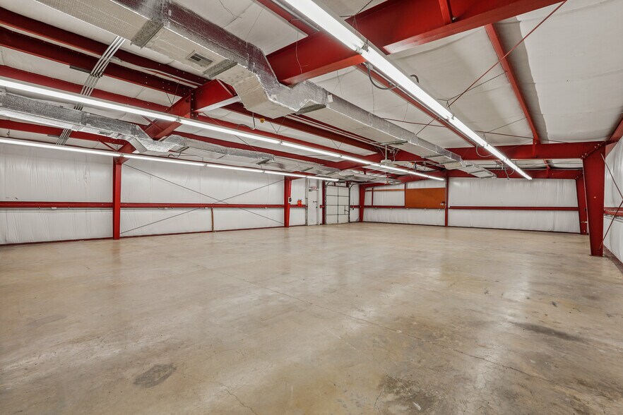 More Photos Of 4631 11th st, Brookshire Warehouse For Sale