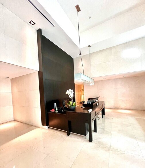 More Photos Of 219 Brannan St, San Francisco Apartments For Sale